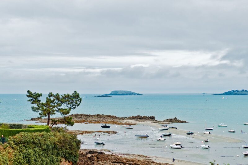 Vue sur l'île Agot
